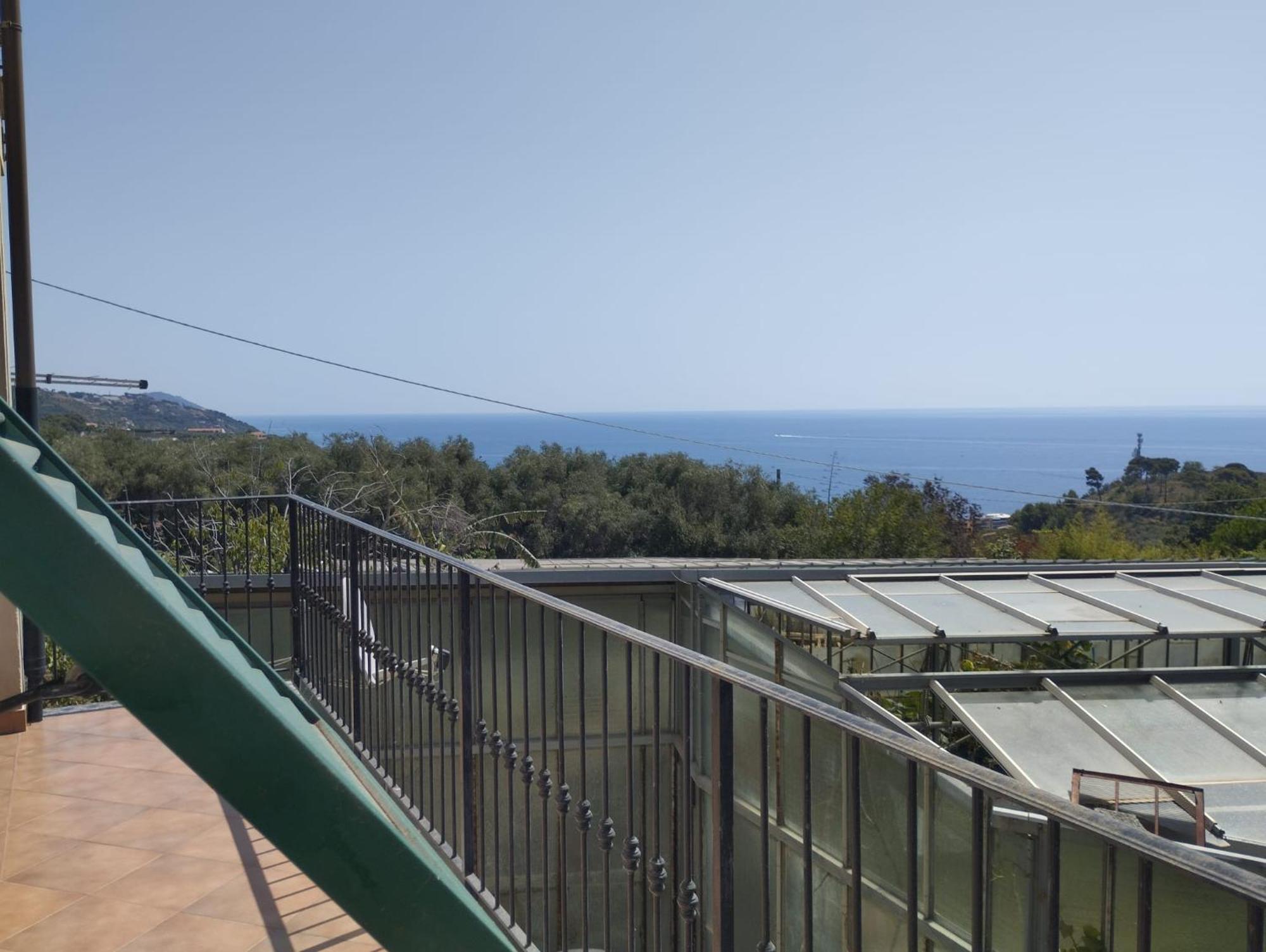 Alba Dorata Apartment San Lorenzo al Mare Bagian luar foto