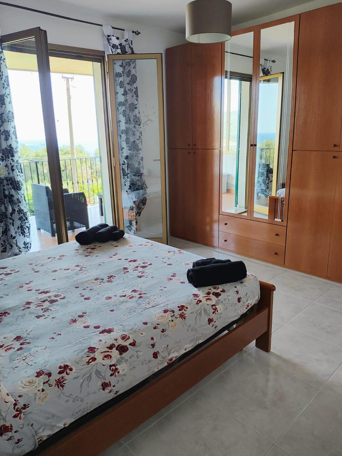 Alba Dorata Apartment San Lorenzo al Mare Bagian luar foto